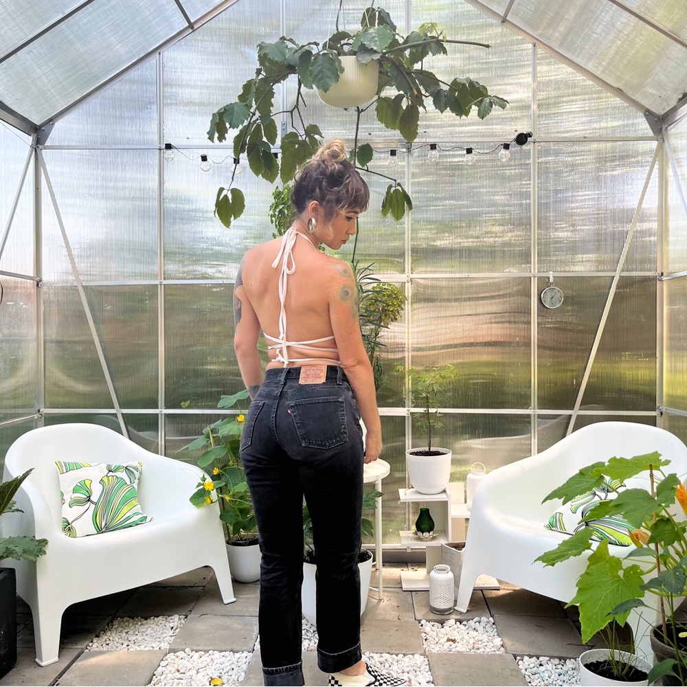 Handmade Embroidered Fish Cropped Halter - Picture 3 of 7